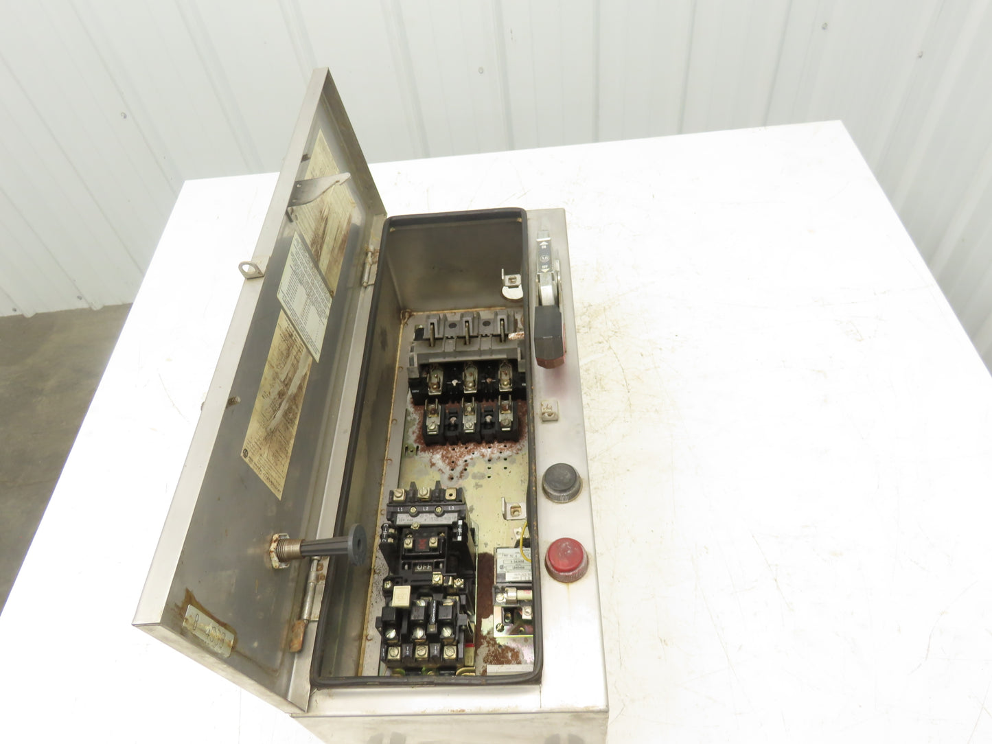 Allen Bradley 512-BCA-24 Combination Starter NEMA Size 1 Stainless 10HP 600V 3ph