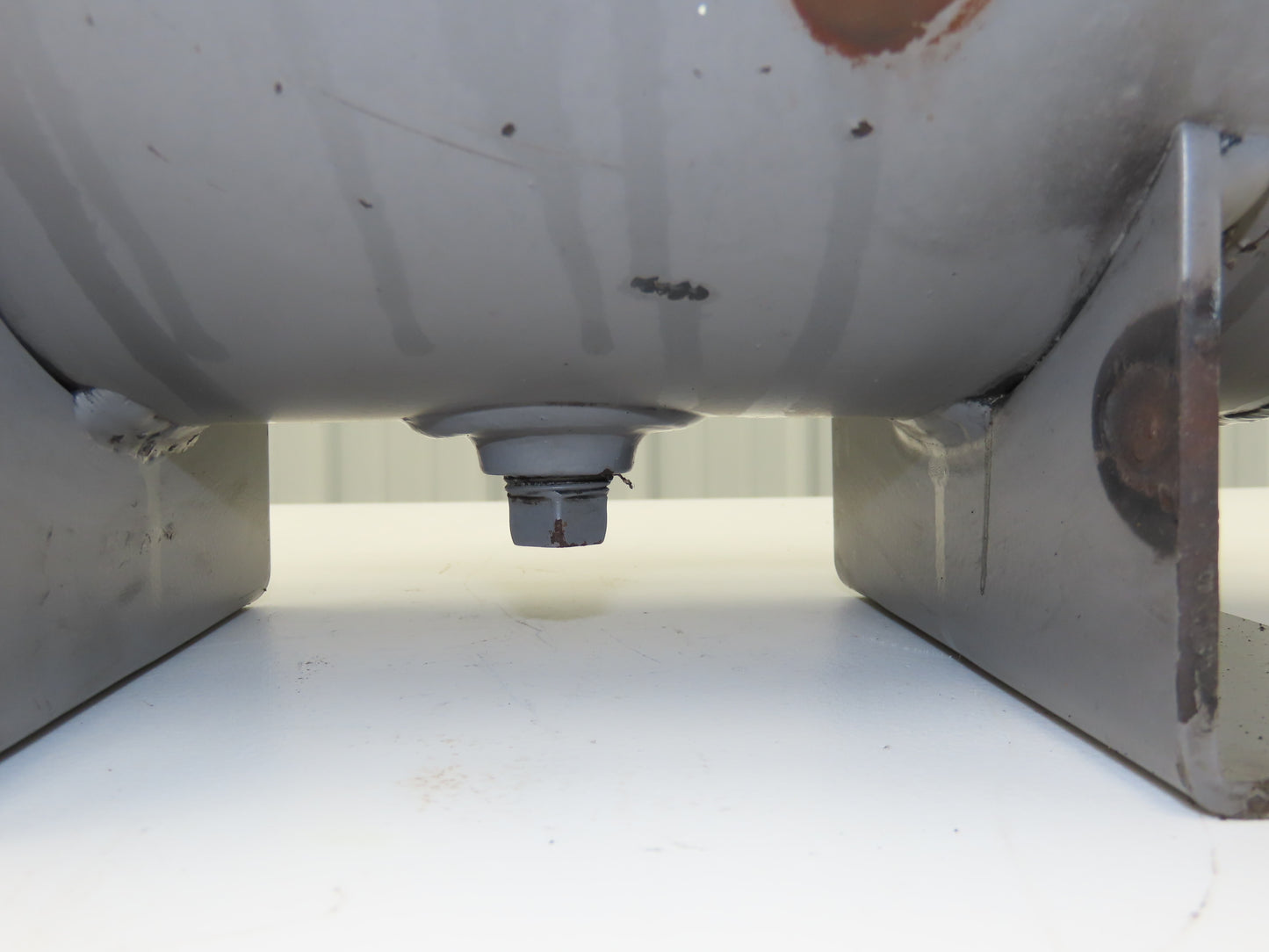 Brunner MDMT-20 Horizontal Compressed Air Tank Receiver 10 Gal 200 PSI 12"x 18"L