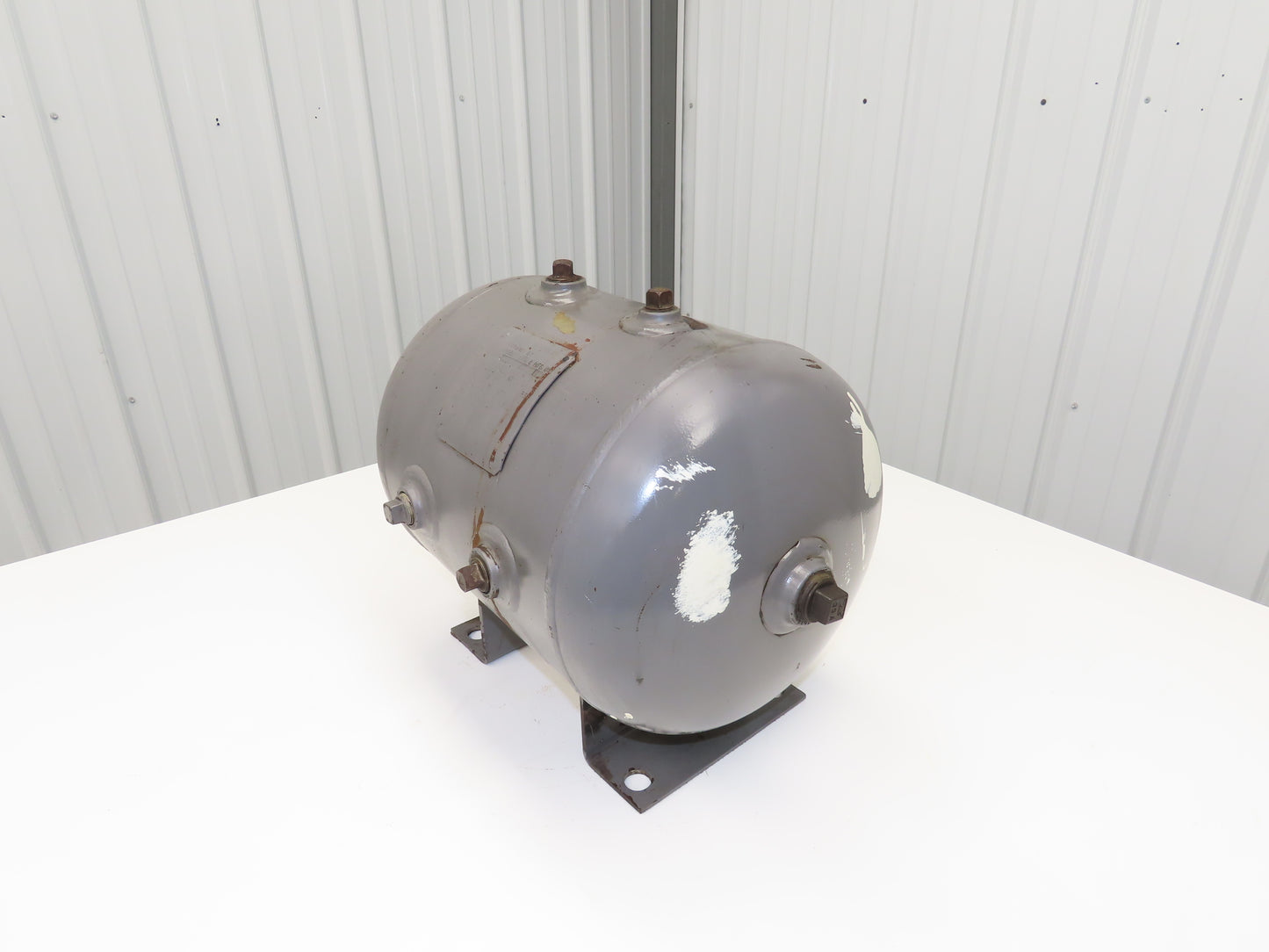 Brunner MDMT-20 Horizontal Compressed Air Tank Receiver 10 Gal 200 PSI 12"x 18"L