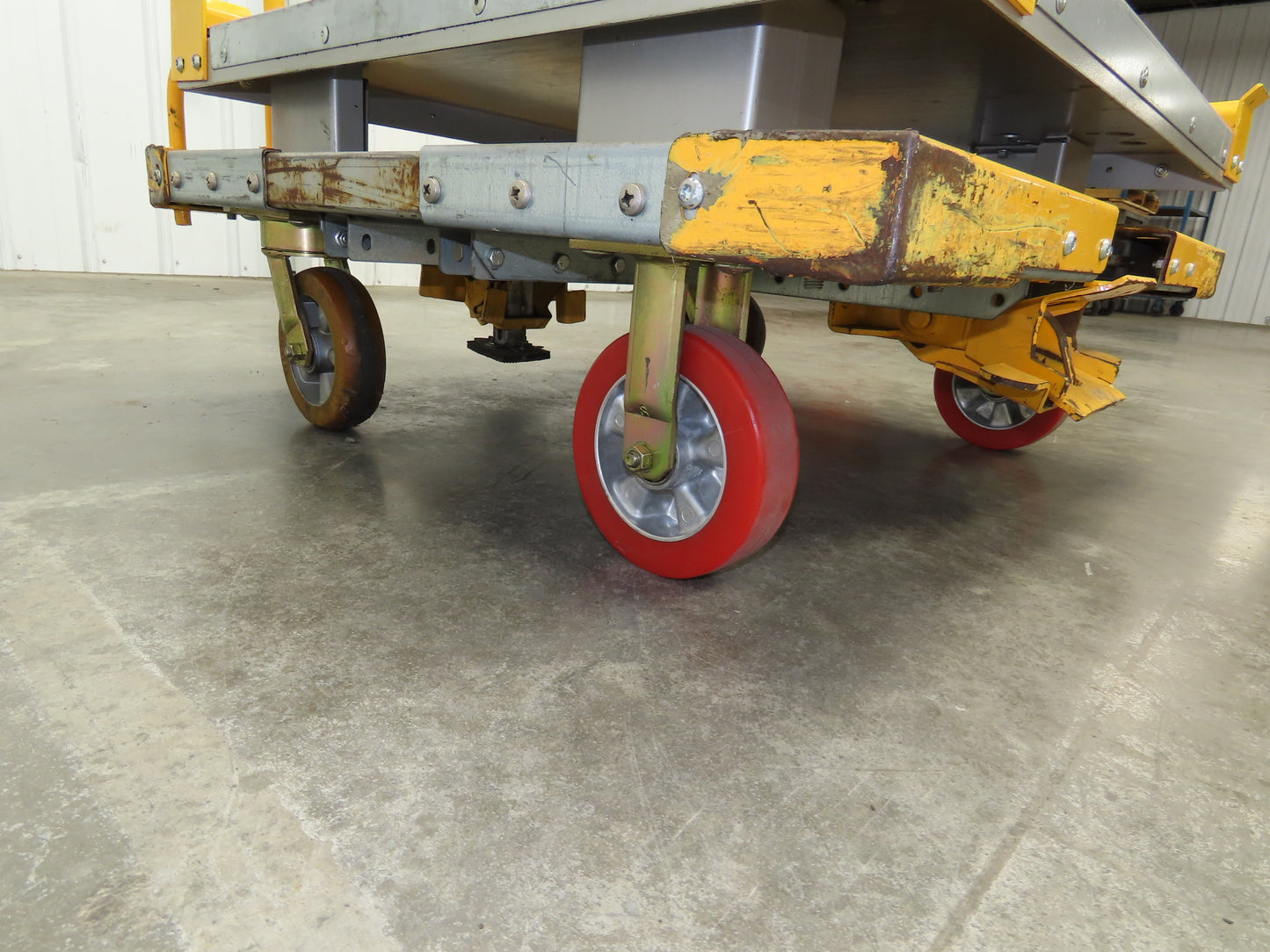 Scharine Hercu-Hauler 2000lbs 37.75x37.75" Platform 18" Deck Height Tow Cart
