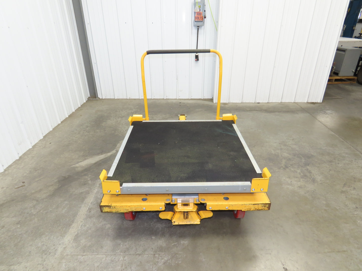 Scharine Hercu-Hauler 2000lbs 37.75x37.75" Platform 18" Deck Height Tow Cart