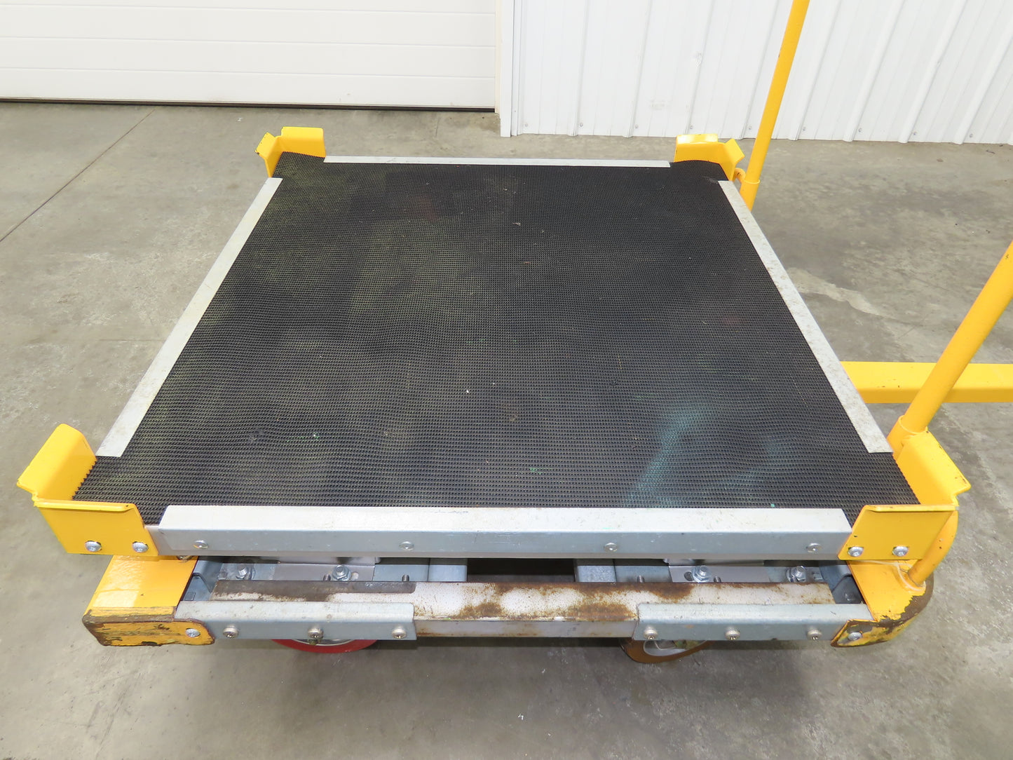 Scharine Hercu-Hauler 2000lbs 37.75x37.75" Platform 18" Deck Height Tow Cart