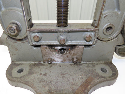 Reed Mfg No 64 Yoke Pipe Clamp Vise 1/4"-6" Pipe Size Bench Mount Hinged
