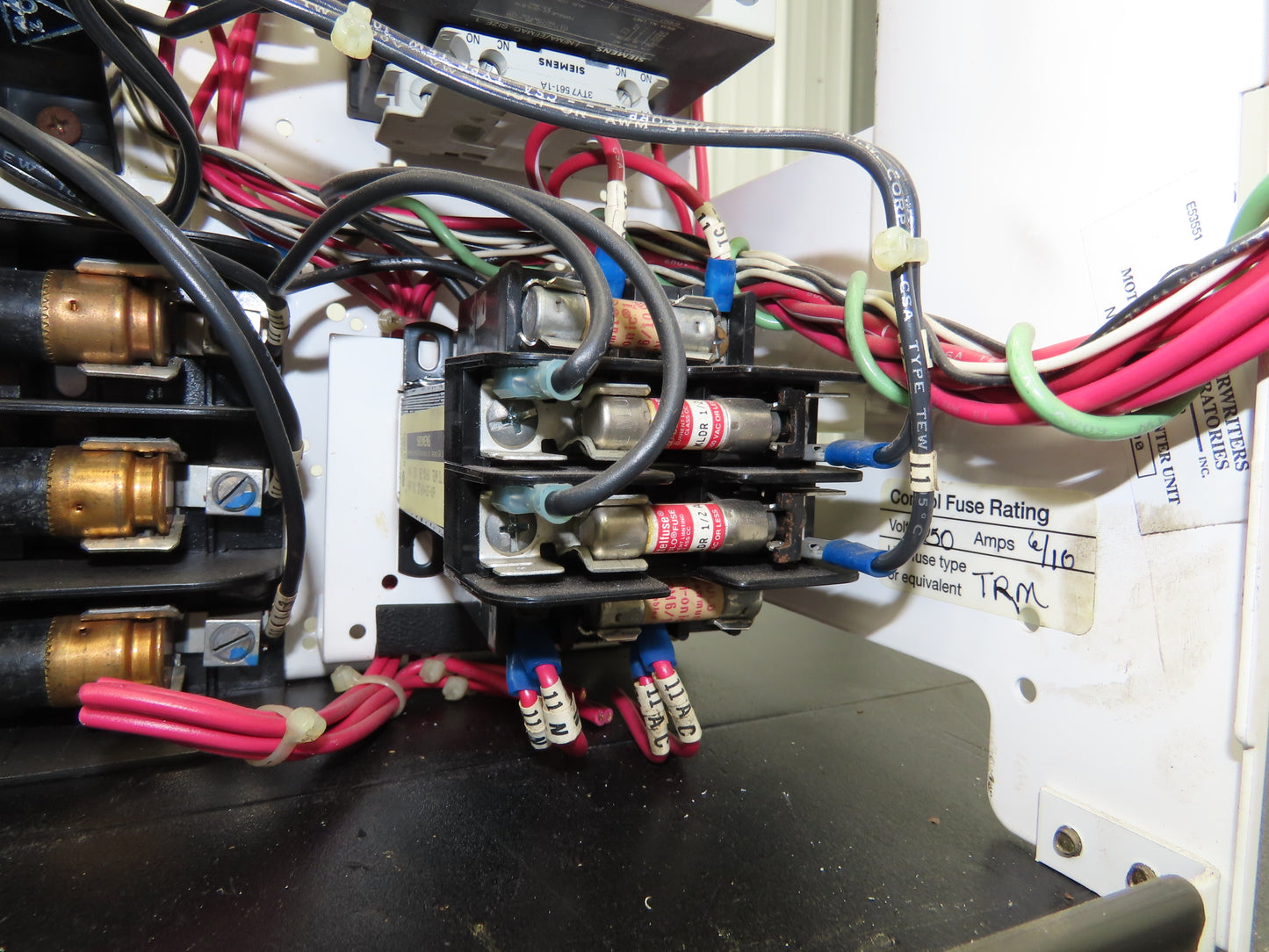 Siemens SAM0R0F000000 Combination Bucket Breaker MCC Fused 10Hp 600VAC 3Ph