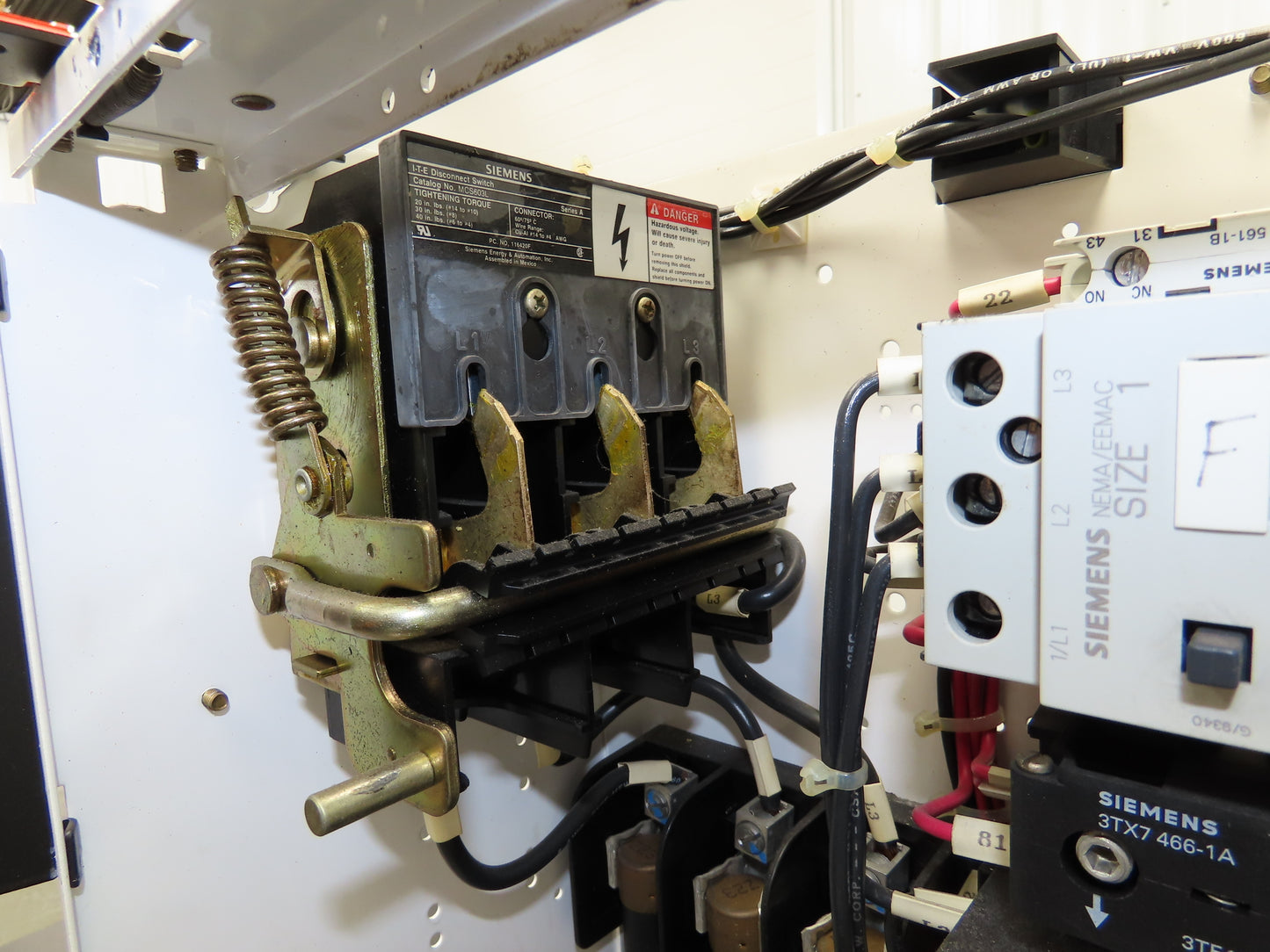 Siemens Combination Bucket Reversing Motor Starter MCC Fused 10Hp 600VAC 3Ph