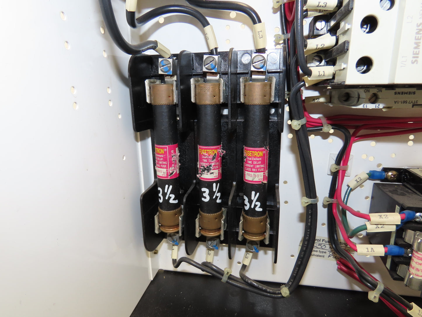 Siemens Combination Bucket Reversing Motor Starter MCC Fused 10Hp 600VAC 3Ph