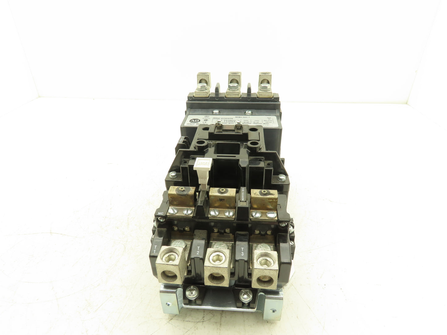 Allen Bradley 500F-EOD930 Motor Starter Contactor 100HP 135A 600VAC 3Ph Ser C