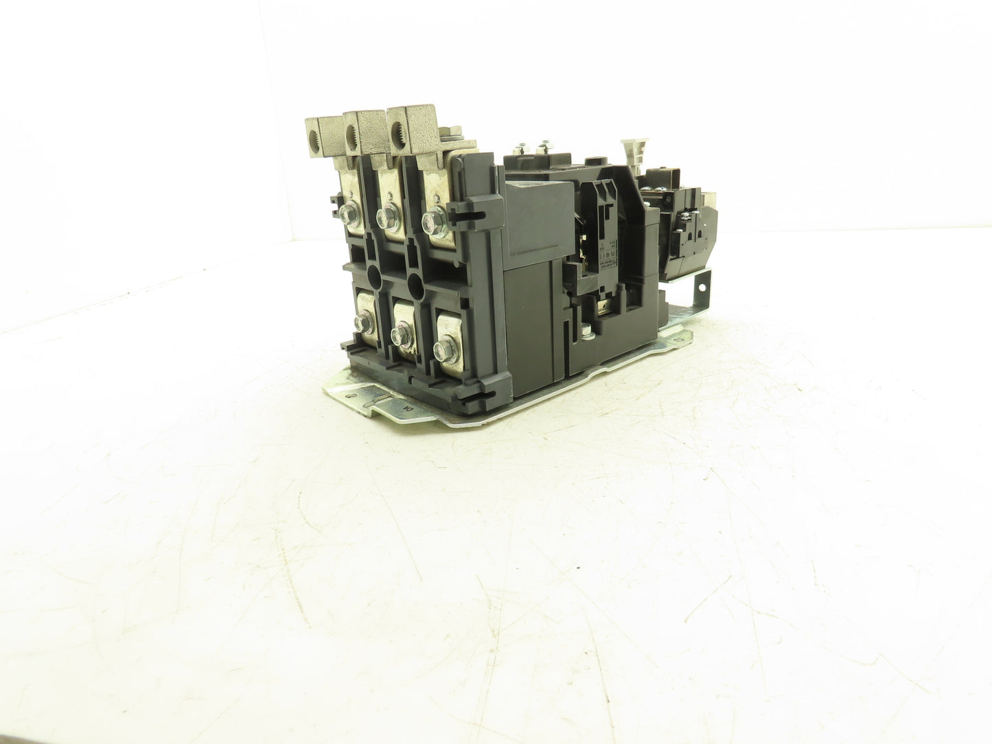 Allen Bradley 500F-EOD930 Motor Starter Contactor 100HP 135A 600VAC 3Ph Ser C