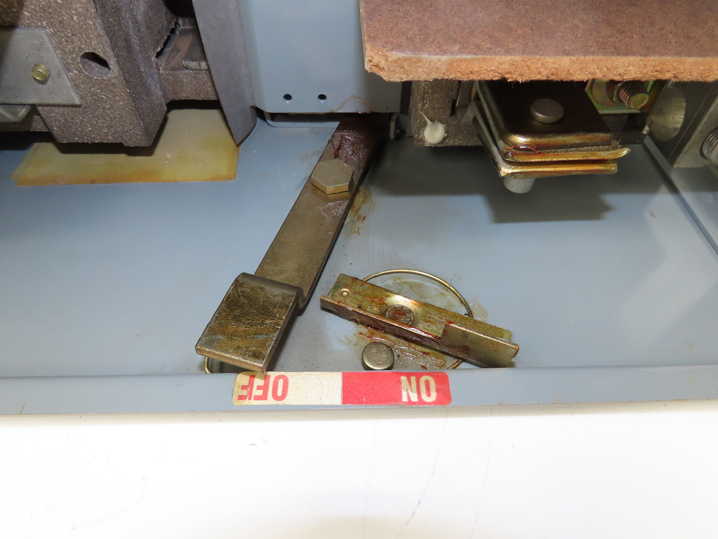 Square D QMB-3640 Saflex Fusible Panel Board Safety Switch 400A 600VAC 3PH 3Pole