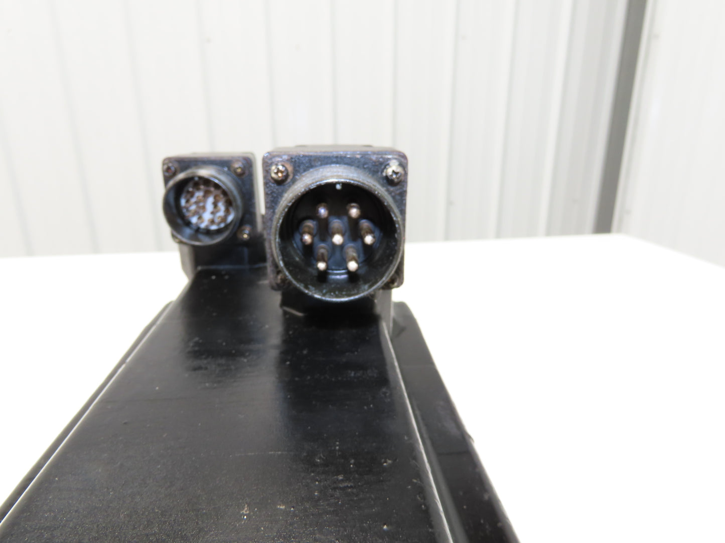 Okuma BL-MC140E-30T BL Servo Motor 4.3kw 133VAC 3000 RPM ER-FC-2048D