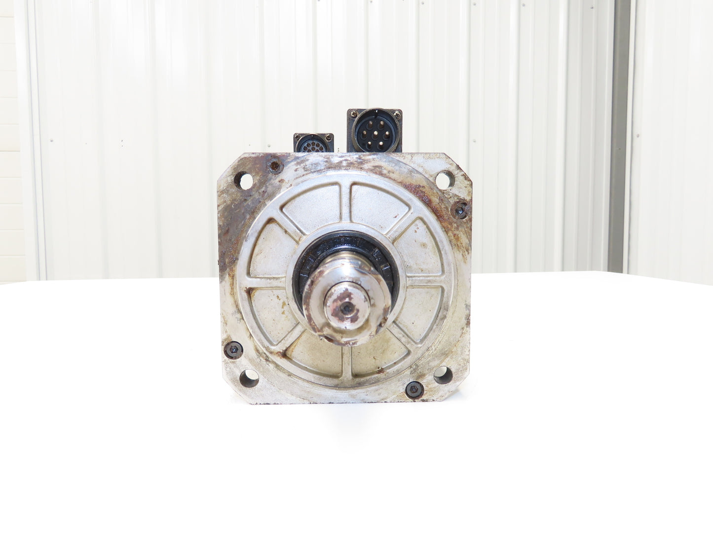 Okuma BL-MC140E-30T BL Servo Motor 4.3kw 133VAC 3000 RPM ER-FC-2048D