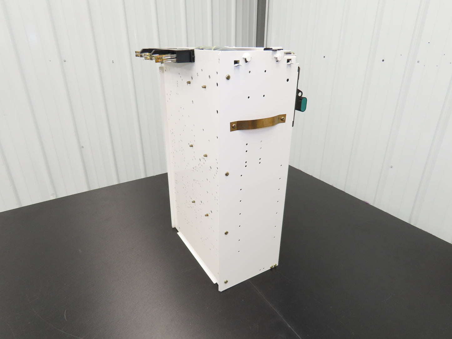 Siemens DS464R Bucket MCC Fused Motor Disconnect 600VAC 150Hp 200A 250VDC