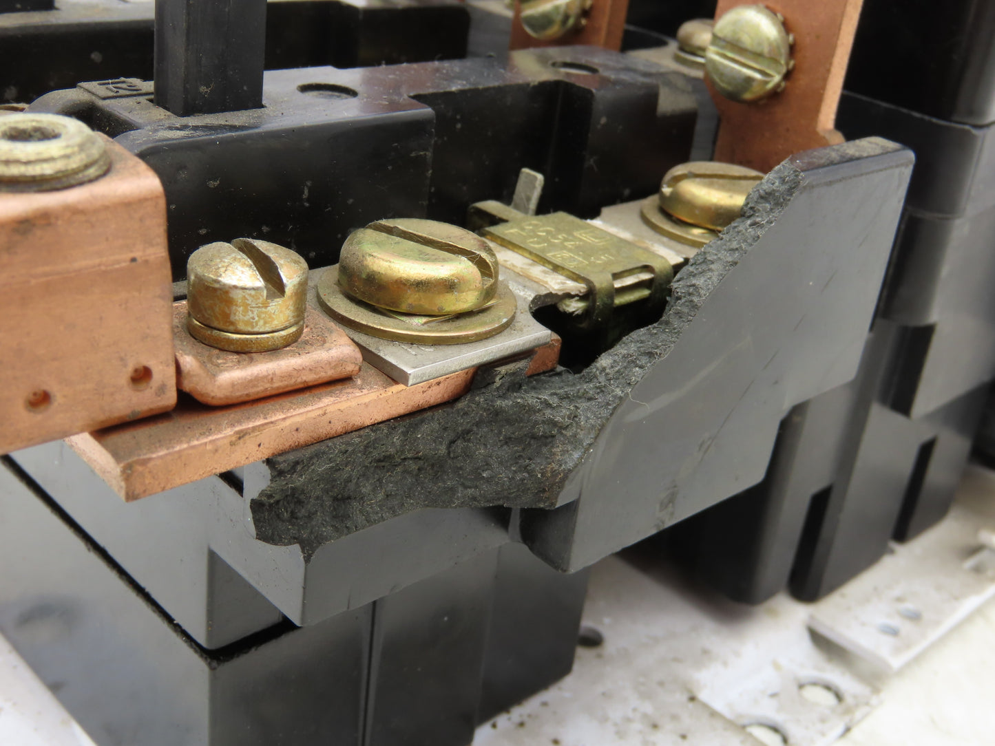 Square D 8536 SE01S NEMA Size 3 Motor Starter Contactor 50Hp 600V 3PH 120V Coil