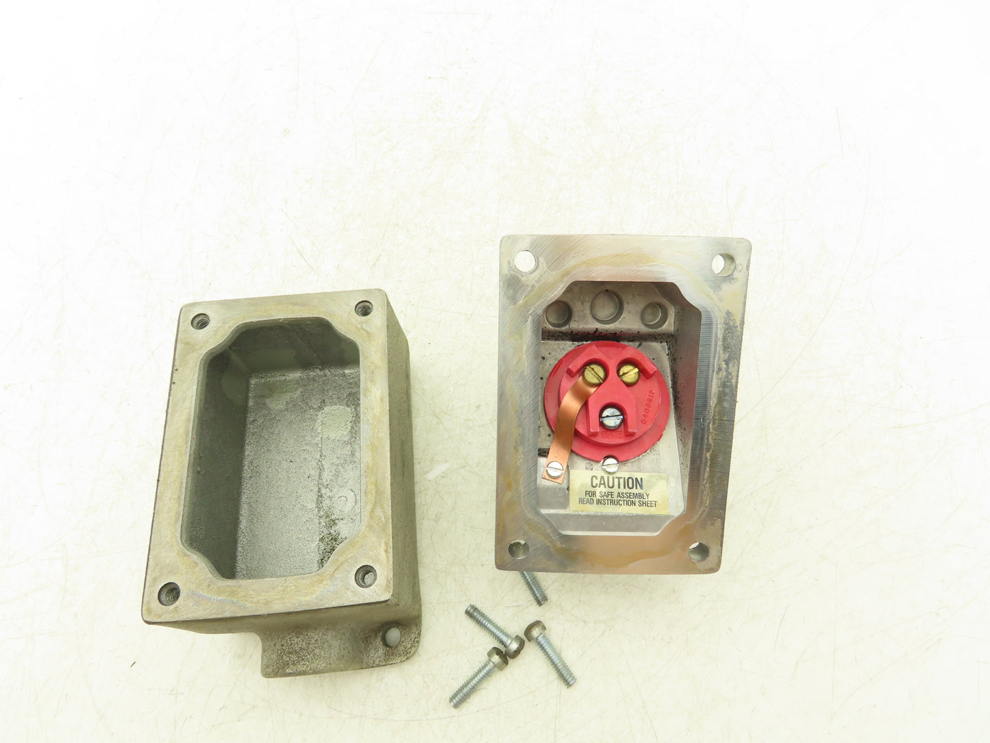 Crouse Hinds ENR21201 Ark Gard Receptacle 20A 125V Explosionproof Raintight