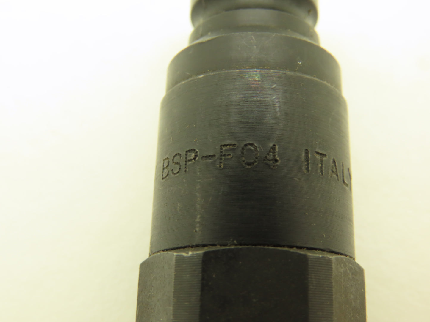 Stucchi M-FIRG 1/4 Flat Face Hydraulic Coupling Male 1/4" Body 1/4" NPT Lot of 4