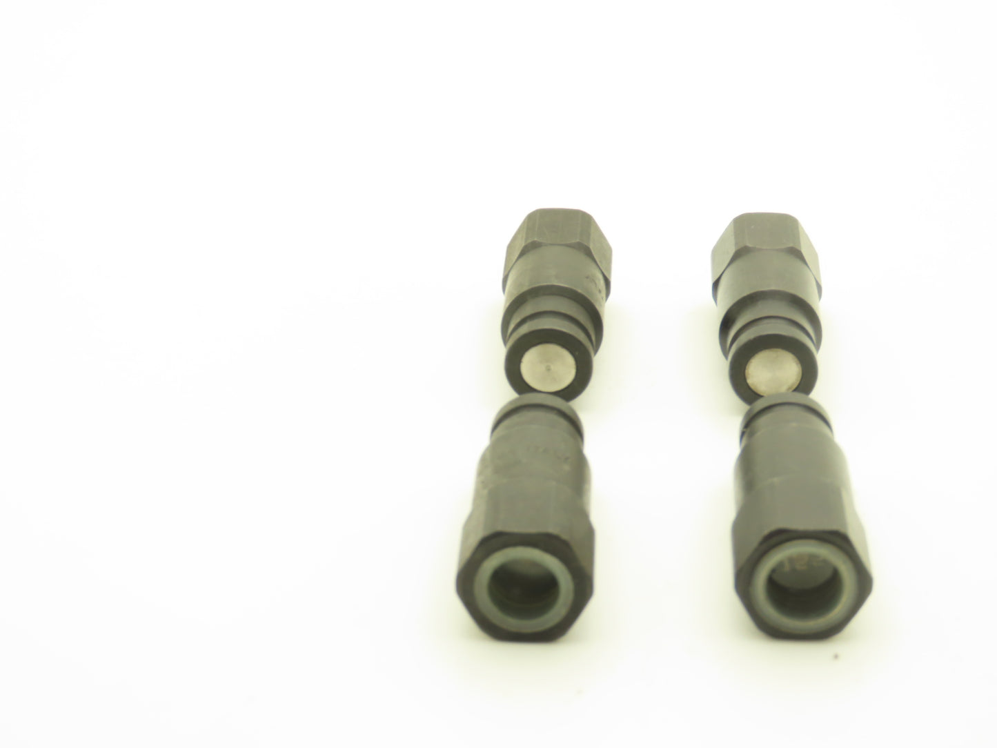 Stucchi M-FIRG-38QV Hydraulic Flat Face Coupling 3/8" Body  3/8" NPT Lot of 4