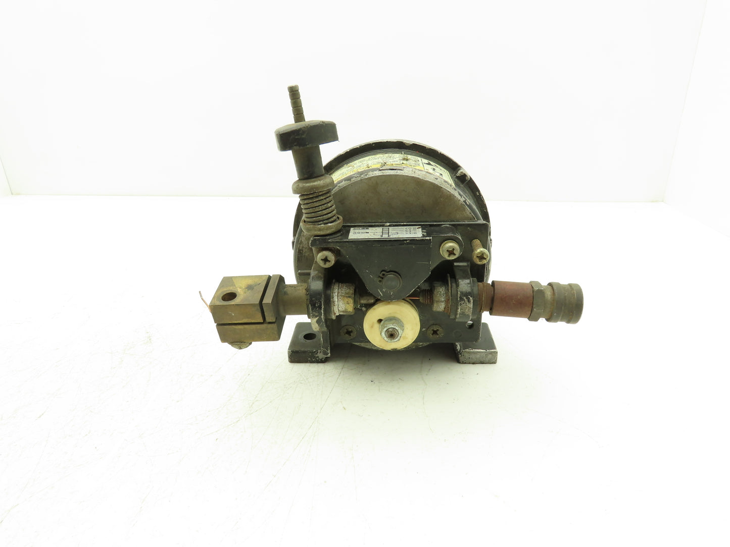 Yaskawa Electric PMEE-12-KB31 Welder Wire Motor Feeder 24V Size 1.2 Roller