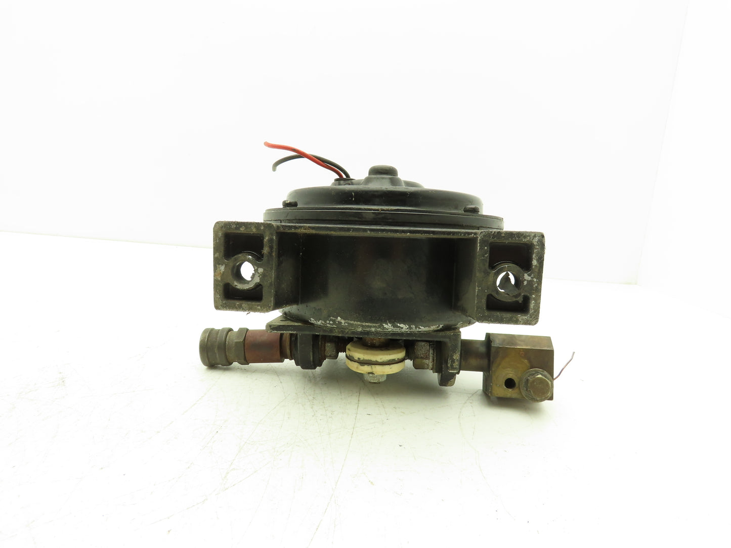 Yaskawa Electric PMEE-12-KB31 Welder Wire Motor Feeder 24V Size 1.2 Roller