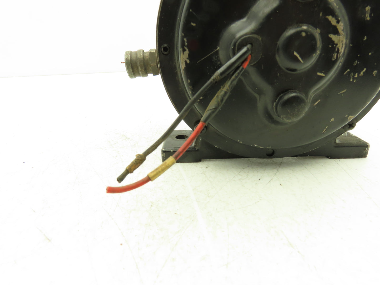 Yaskawa Electric PMEE-12-KB31 Welder Wire Motor Feeder 24V Size 1.2 Roller