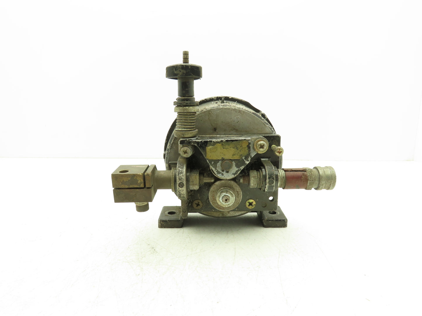 Yaskawa Electric PMEE-12-KB31 Welder Wire Motor Feeder 24V Size 0.9-1.0 Roller