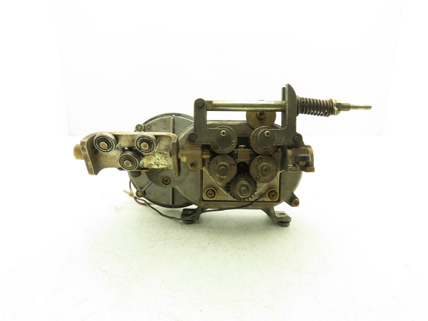 Yaskawa PMEE-12CBB Welder Wire Motor Feeder 24VDC 3/64 Rollers Missing Handle