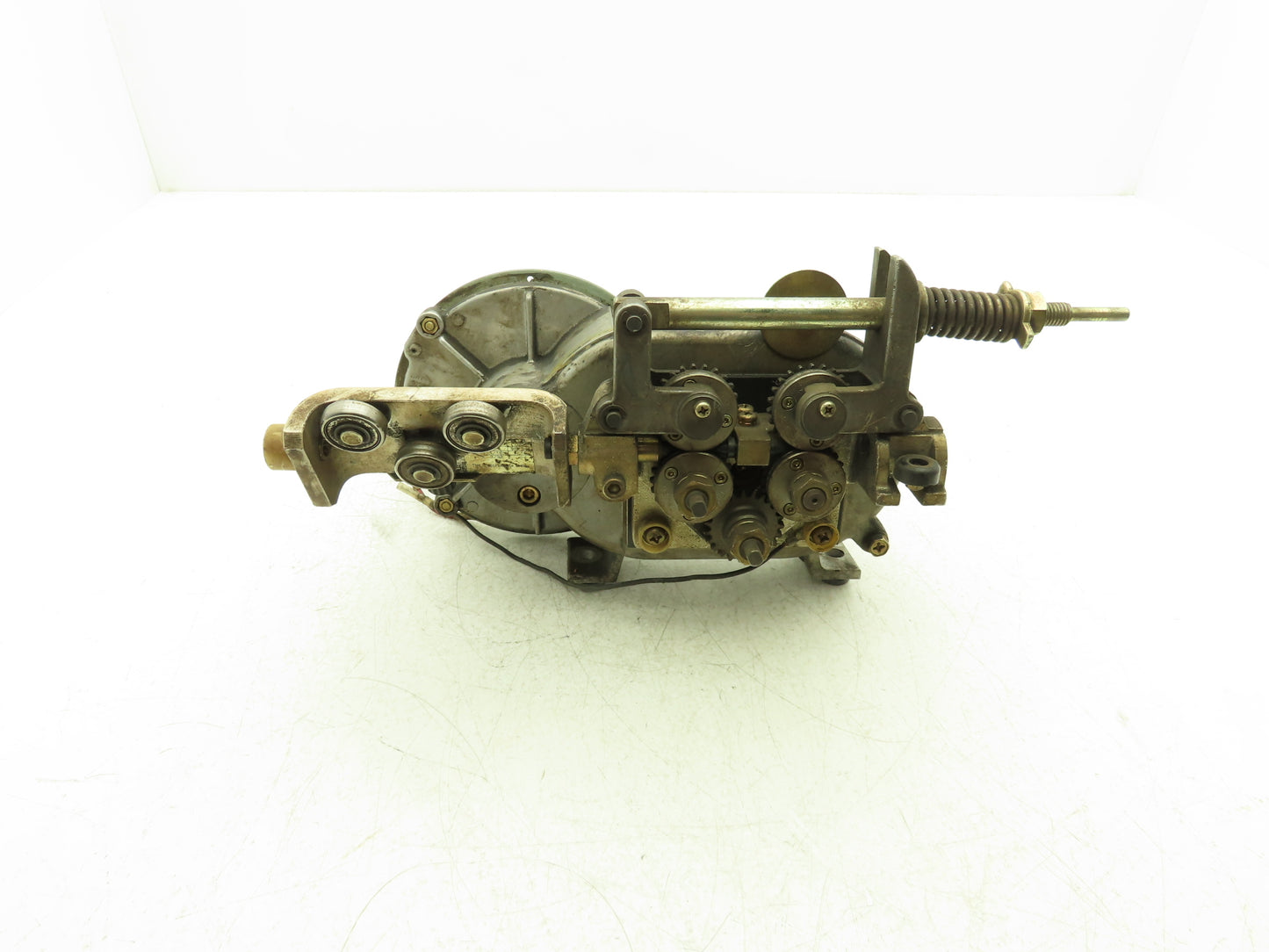 Yaskawa PMEE-12CBB Welder Wire Motor Feeder 24VDC 3/64 Rollers Missing Handle