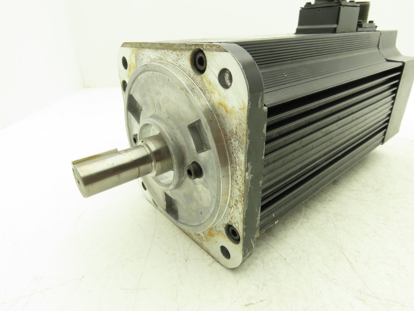 Yaskawa USAGED-09A22K AC Servo Motor 0.85kW 3PH 1500 RPM Encoder UTOPH-81AWF