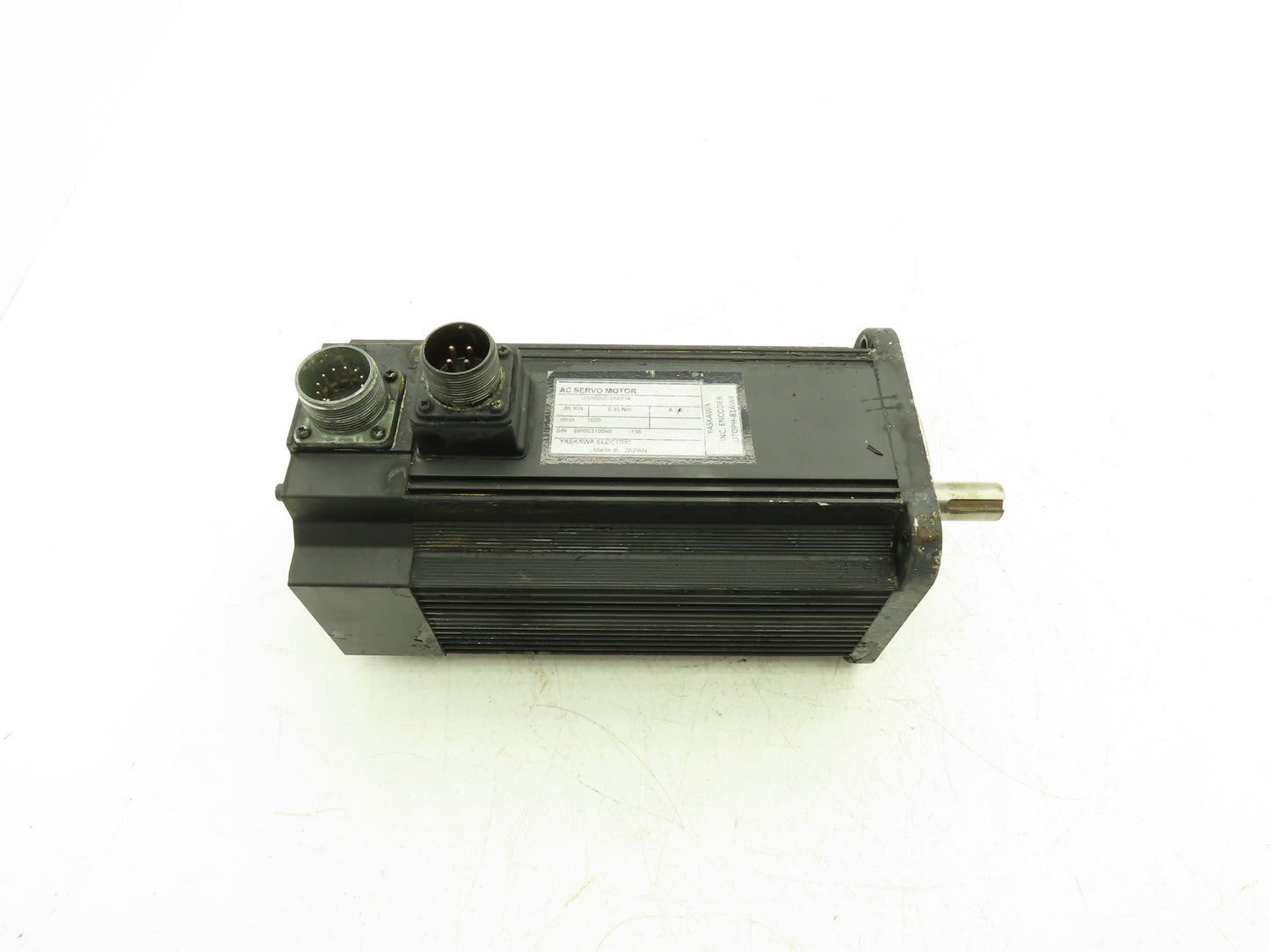 Yaskawa USAGED-09A22K AC Servo Motor 0.85kW 3PH 1500 RPM Encoder UTOPH-81AWF