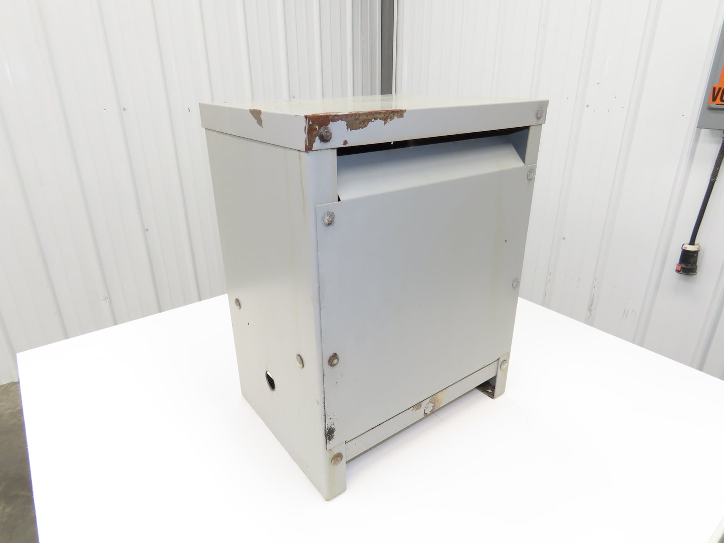 Hevi-Duty T2H15S Stepdown Power Transformer 15kva 3Ph HV 480V LV 208Y/120V