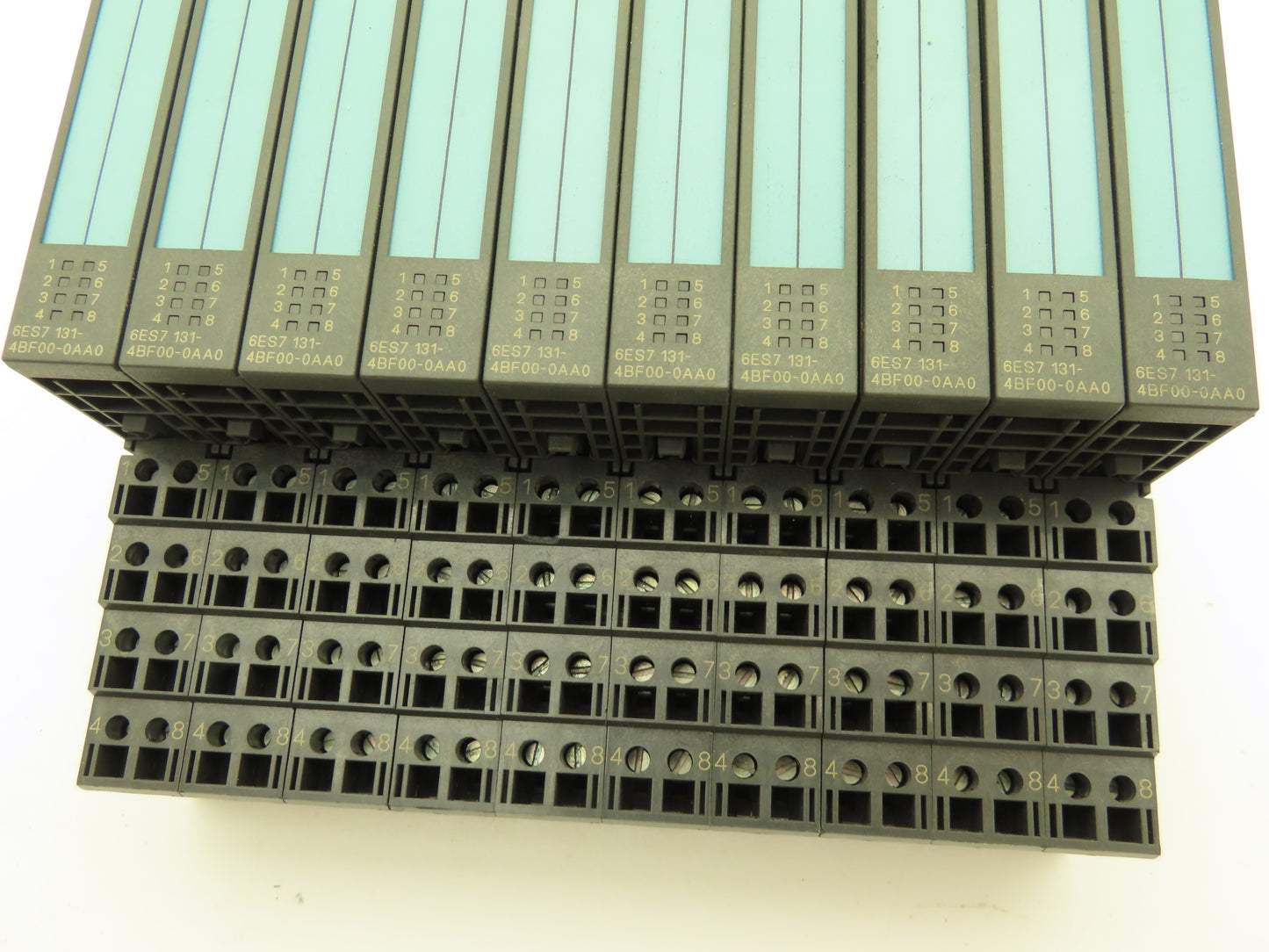 Siemens 6ES7 131-4BF00-0AA0 SIMATIC 8PT Digital Input W/Terminal 24VDC Lot Of 10