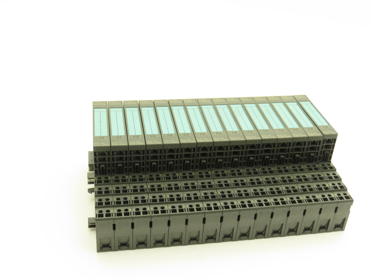 Siemens 6ES7 132-4HB01-0AB0 SIMATIC 2 Relay Outputs W/Terminal 24VDC Lot Of 15