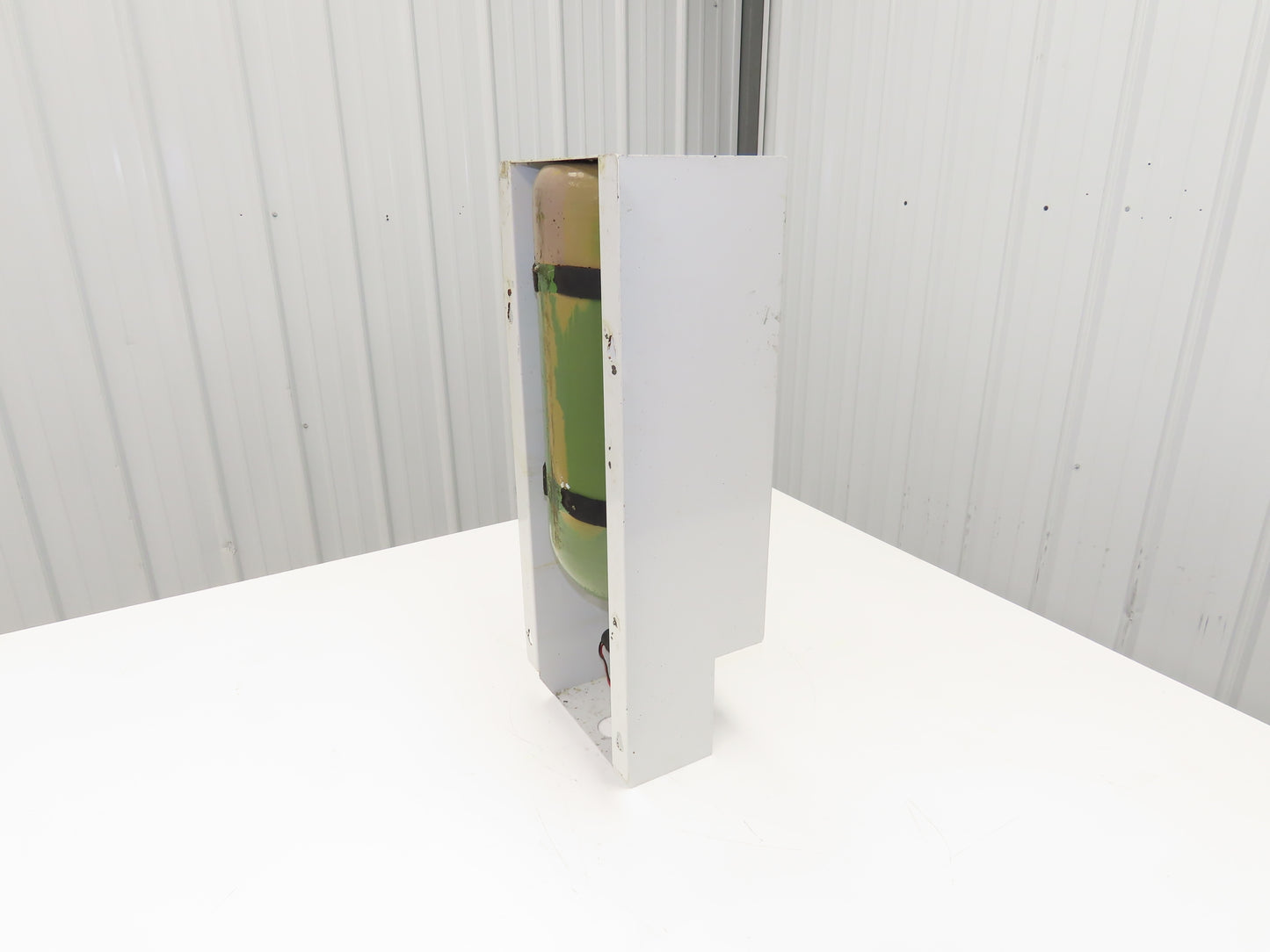 Haas VF-2 CNC Spindle Counterbalance Nitrogen Cylinder With Housing