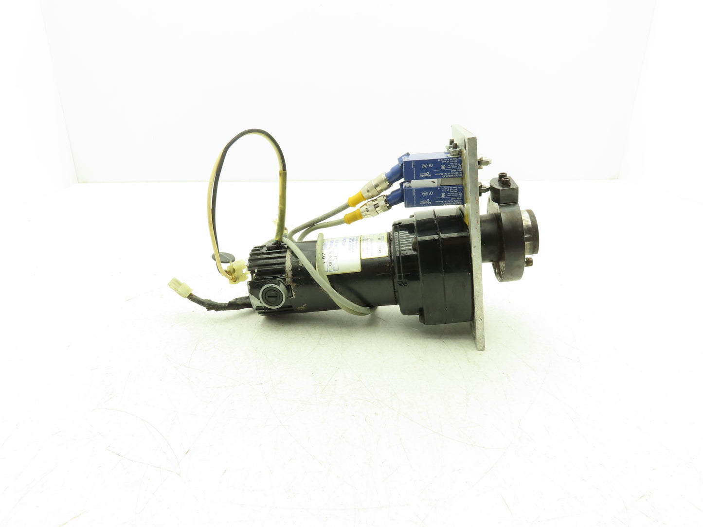 Bison 507-01-123H CNC DC Gearmotor 1/20Hp 90VDC 49:1 Ratio 37RPM Inline Assembly