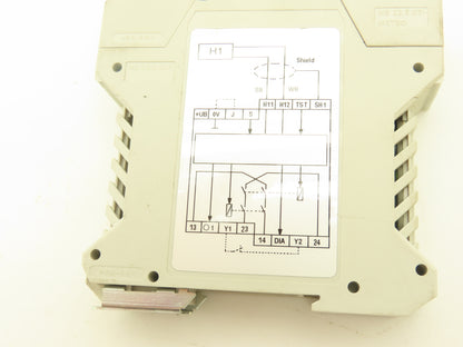 Euchner CES-AZ-AES-01B Evaluation Unit Safety Relay 2 Output 24VDC Din Mount