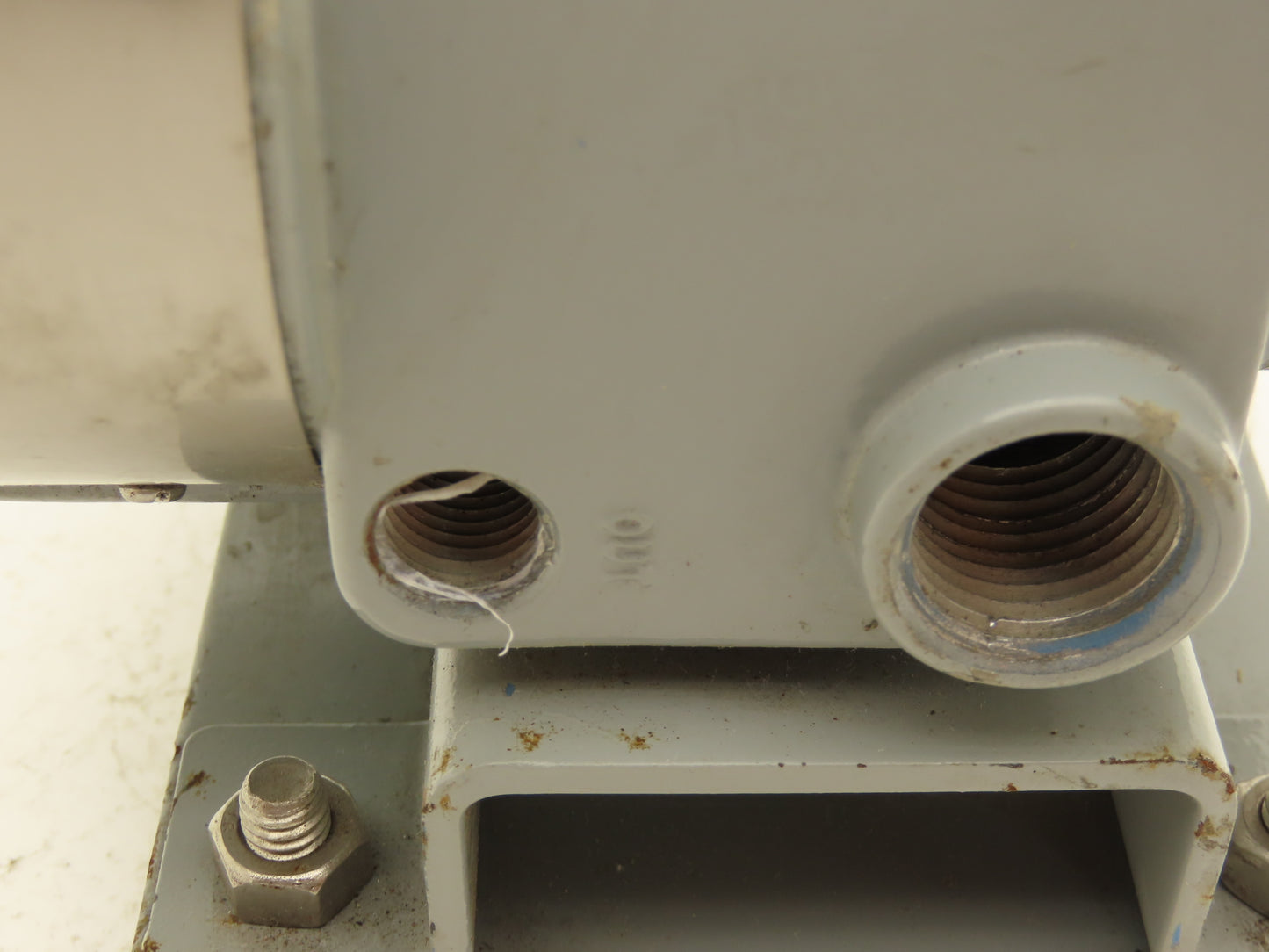 Rosemount 846-DS1J1 Current to Pressure Transducer  W/Regulator 35PSI Max Input