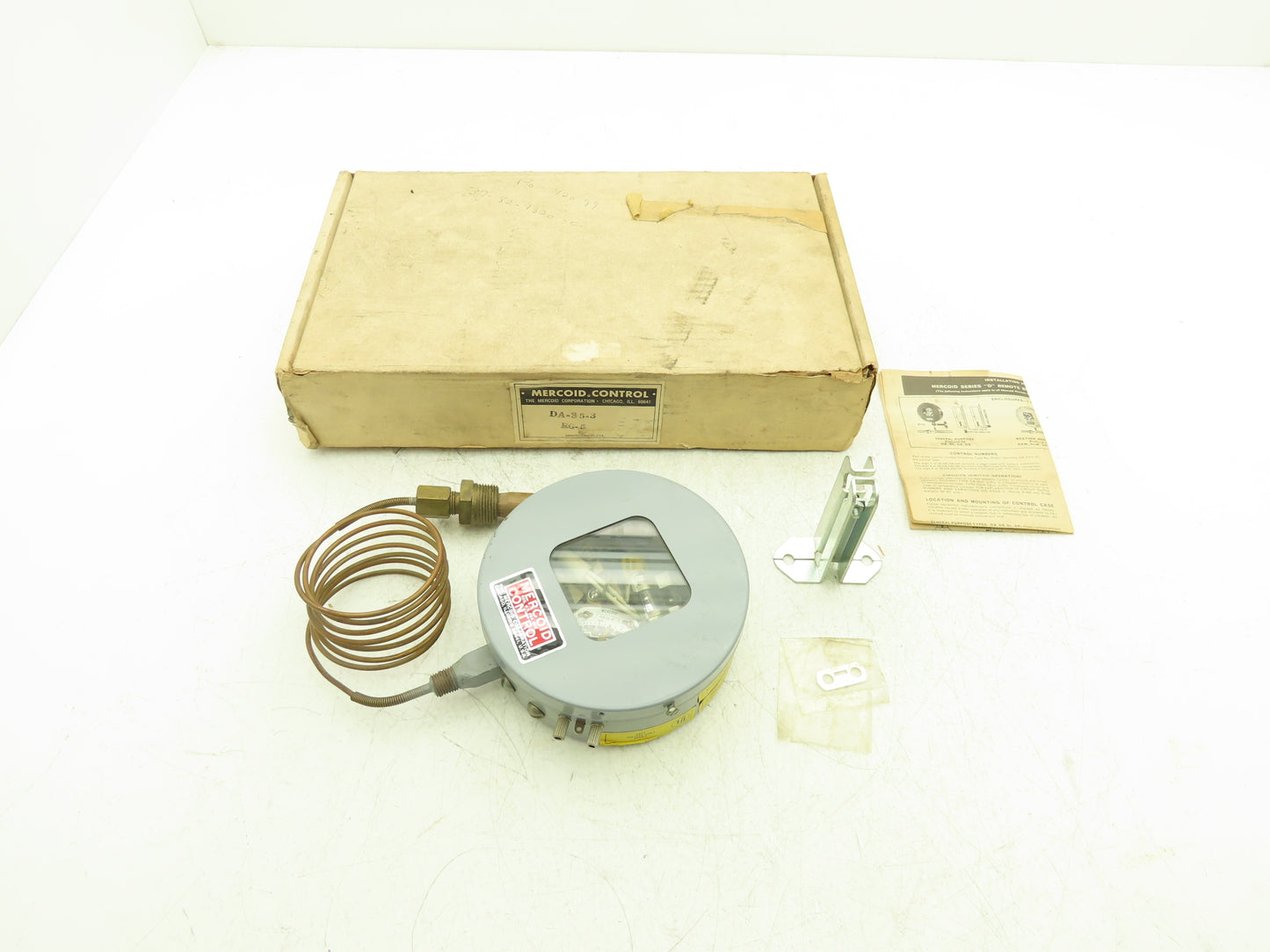 Mercoid Control DA 35-3 R 5 Pressure Switch Mercury 100-200F 120-440V AC/DC