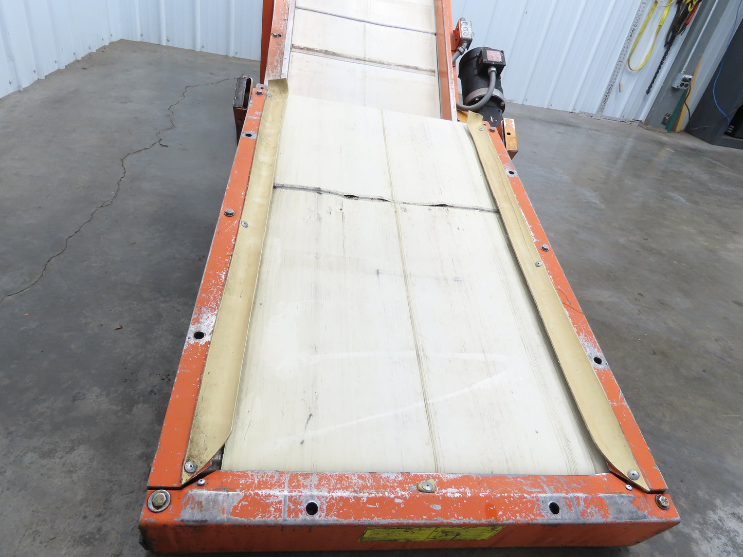 EMI Plastics CAR-24 Adjustable Flat to Incline Belt Conveyor 115V 1PH 40FPM