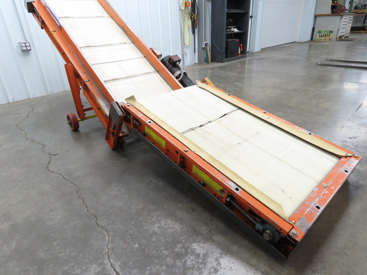 EMI Plastics CAR-24 Adjustable Flat to Incline Belt Conveyor 115V 1PH 40FPM