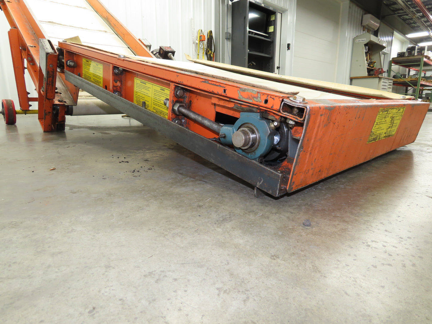 EMI Plastics CAR-24 Adjustable Flat to Incline Belt Conveyor 115V 1PH 40FPM