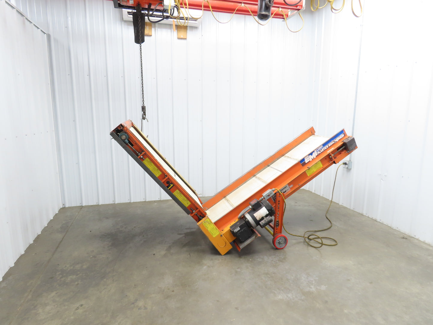 EMI Plastics CAR-24 Adjustable Flat to Incline Belt Conveyor 115V 1PH 40FPM