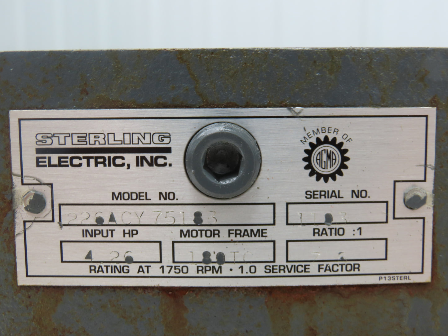 Sterling 226ACY75183 Gearbox 7.5:1 Reducer 4.2Hp 233rpm 180TC RH Output