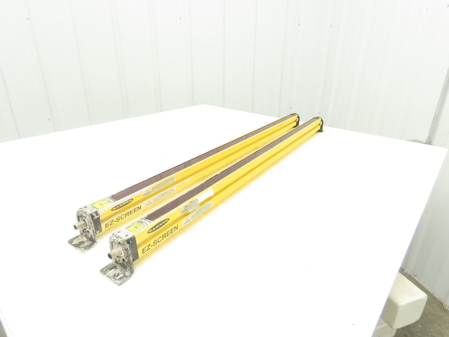 Banner SLSR30-900Q8 EZ-SCREEN Safety Light Curtain Emitter Receiver Set 900mm