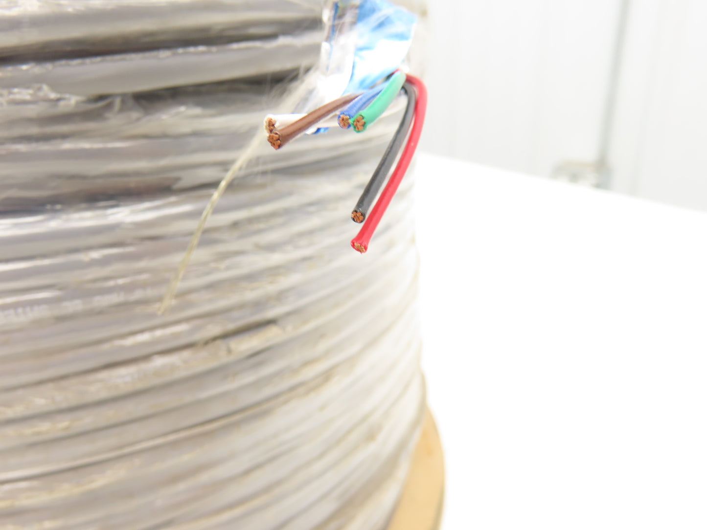 Intertek 11806RSD 18 Gauge 6 Conductor Shielded Stranded 1000' Spool