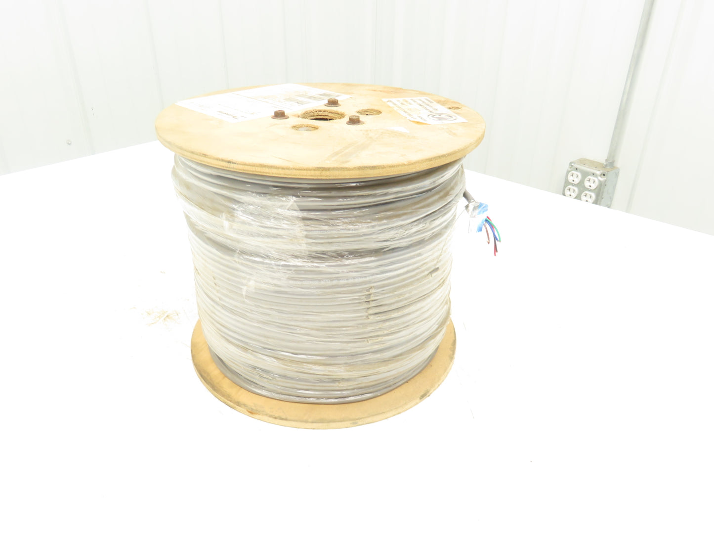 Intertek 11806RSD 18 Gauge 6 Conductor Shielded Stranded 1000' Spool