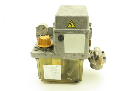 Daido Metal MRJ010211A Lubricator Oil Pump 0.1 L/min 2-Liter Tank 100/110V