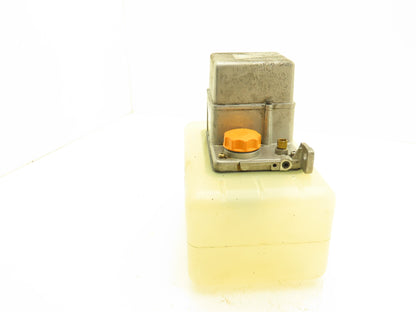 Showa LCB 4 Lubrication Oil Pump Machine Oiler 6L Tank 0.1 L/Min 200V