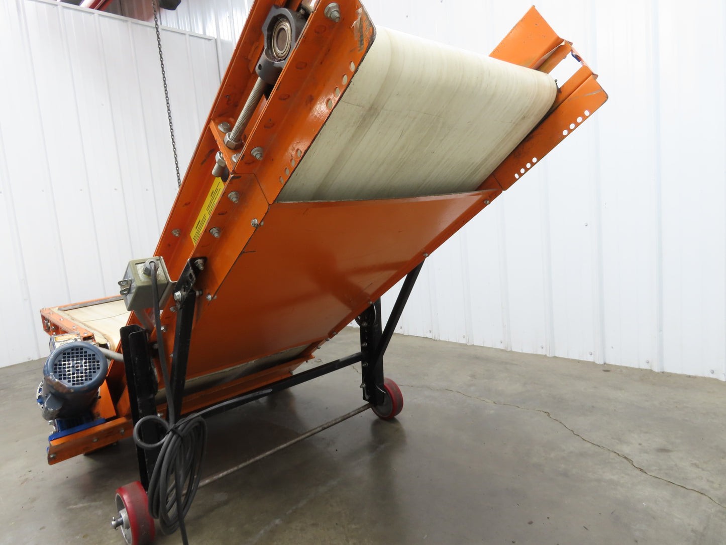 EMI Plastics CAR-24 Adjustable Flat to Incline Belt Conveyor 115V 1PH 20FPM