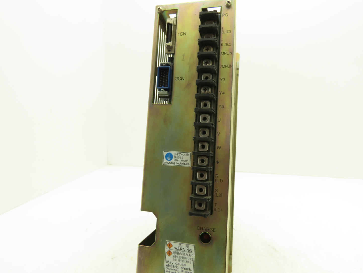Yaskawa CACR-IR44SFBY8 P00 B12 Servo Drive Controller Servopack 5.9Hp 230VAC 3Ph