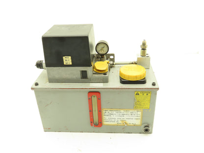 SKF MKU12-BW6-OI18 Lubrication Pump Machine Oiler 6.7L Tank 0.1 L/Min 200V