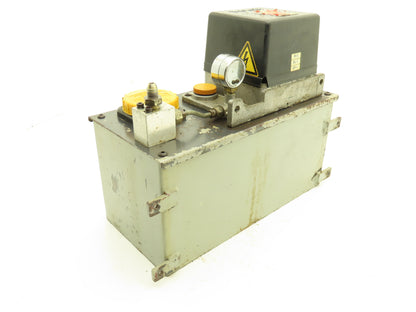 SKF MKU12-BW6-Type Lubrication Pump Machine Oiler 6L Tank ~0.1 L/Min 200V